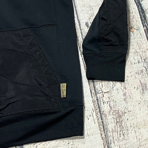 New England Patriots Salute to Service NFL Football Youth Sweatshirt - Picture 3 of 7